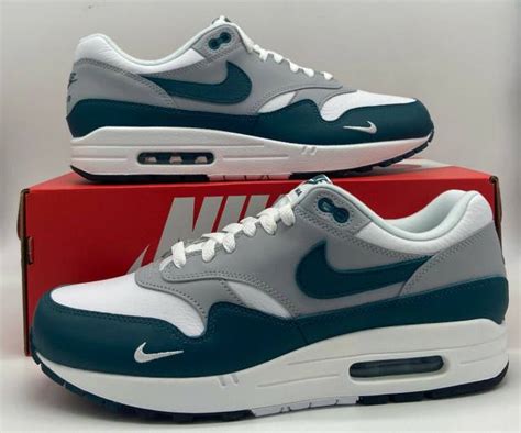 Nike Air Max dark teal green